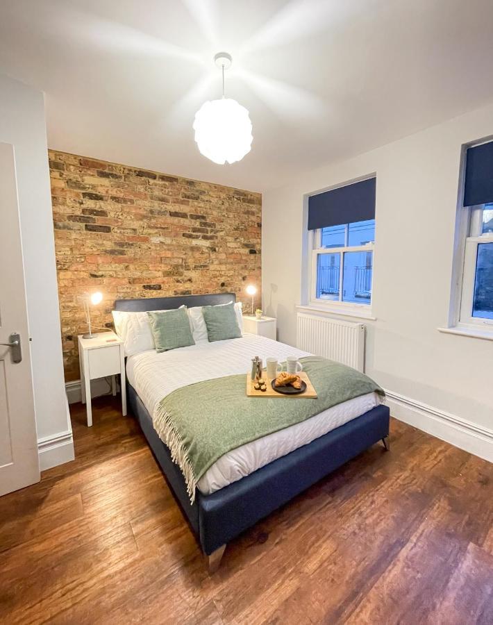Stunning Brighton Seaside 2-Bedroom Townhouse With Patio, Sleeps 6 Ngoại thất bức ảnh