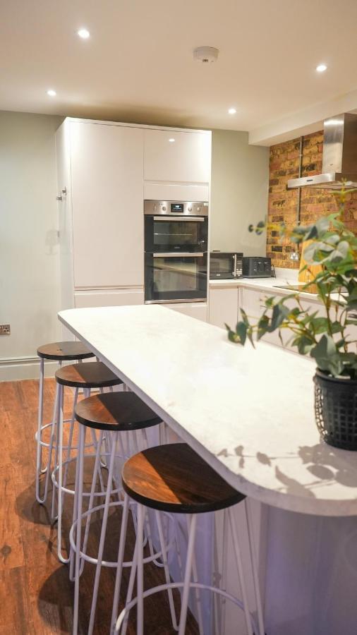 Stunning Brighton Seaside 2-Bedroom Townhouse With Patio, Sleeps 6 Ngoại thất bức ảnh